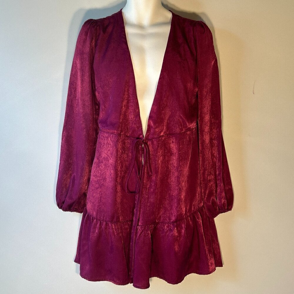Lulu's NWT SZ L Open tie front purple silky robe or top comfy layering romantic
